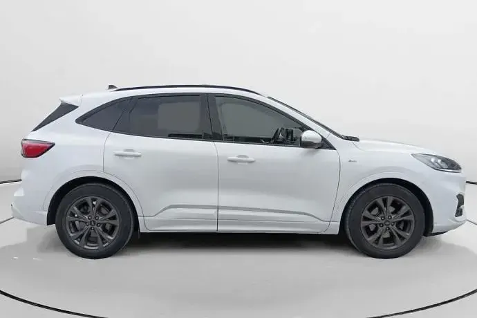 Usado Ford Kuga ST-Line 150 CV (110 kW) 2022 SUV