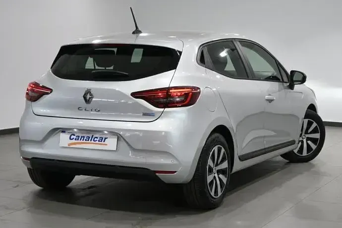 Usado Renault Clio Equilibre 140 CV (102 kW) 2023 Utilitario