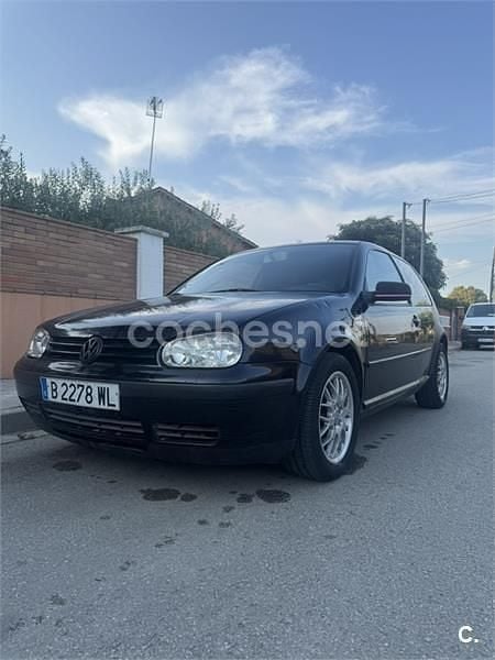 Negro Usado 2000 VW Golf IV Berlina | 1600 € (Super precio) - Imagen 1/4