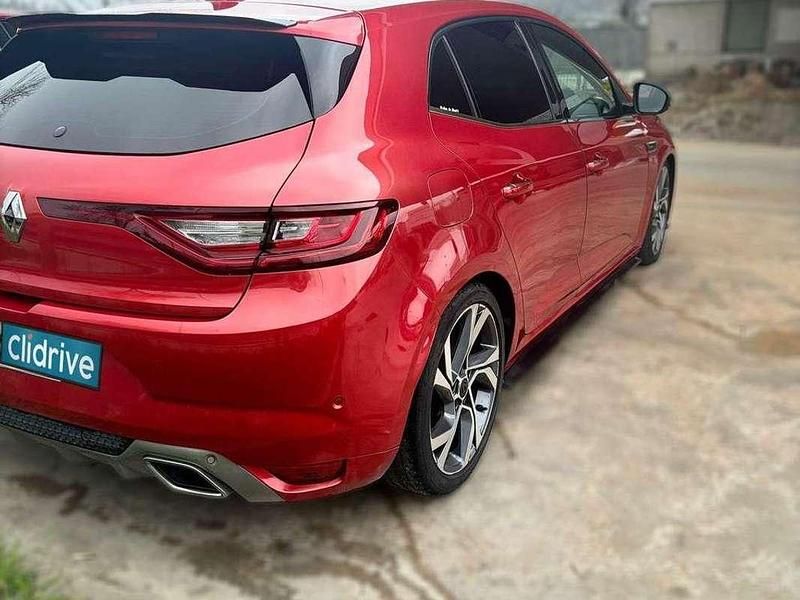 Usado Renault Mégane GrandTour GT 205 CV (150 kW) 2017 Rojo Familiar
