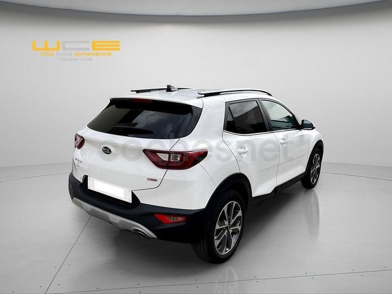 Usado Kia Stonic 120 CV (88 kW) 2019 Blanco SUV