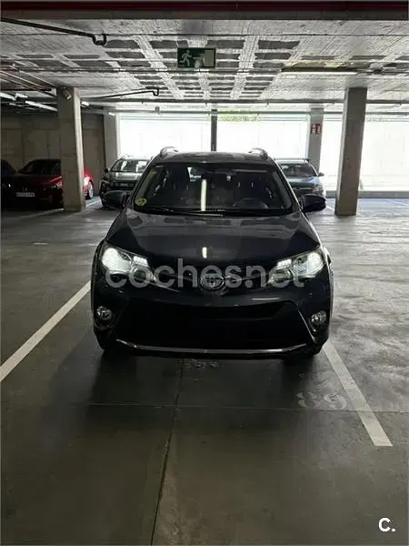 Usado Toyota RAV4 Advance 124 CV (91 kW) 2014 Azul SUV