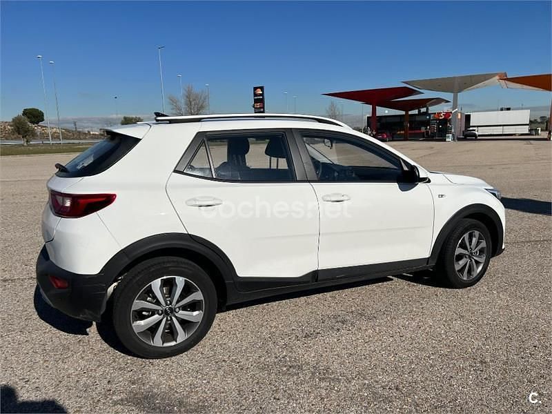 Blanco Usado 2024 Kia Stonic SUV | 16.900 € (Buen precio) - Imagen 1/4