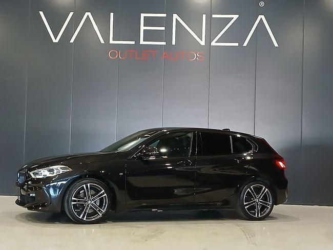 Usado BMW 118 M Sport 136 CV (100 kW) 2023 Negro Utilitario