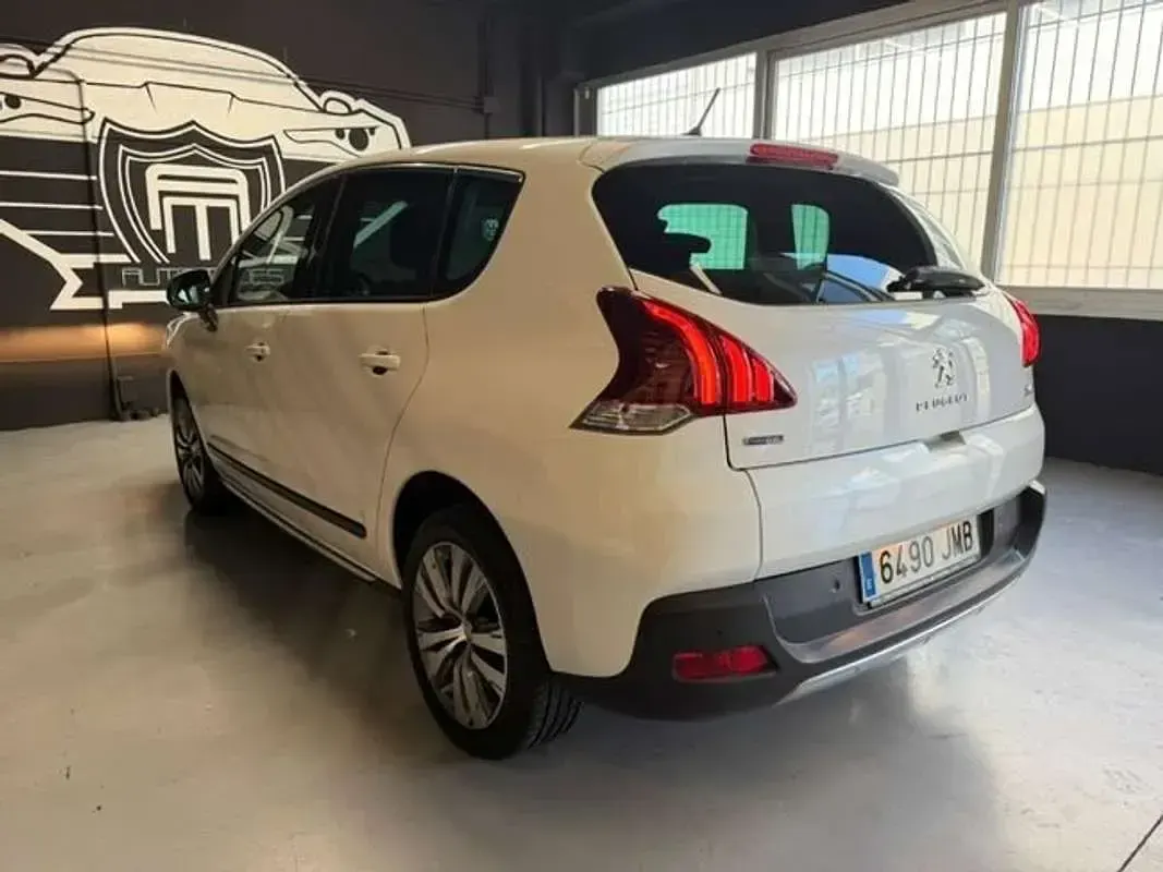 Begagnad Peugeot 3008 Style 131 HK (96 kW) 2016 Vit SUV