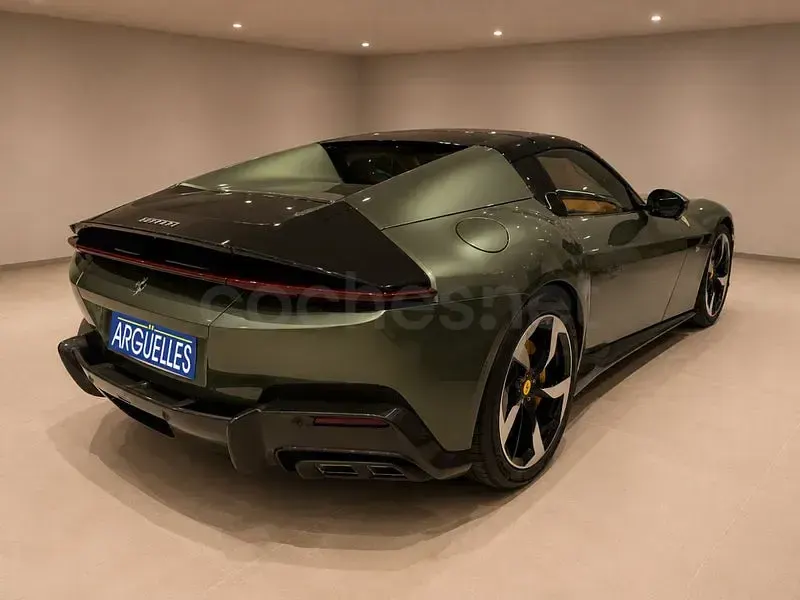 Nuevo Ferrari 12 Cilindri 830 CV (610 kW) 2026 Verde Descapotable