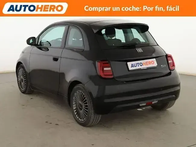 Usado Fiat 500e Icon 86 kW (118 CV) 2022 Negro Utilitario