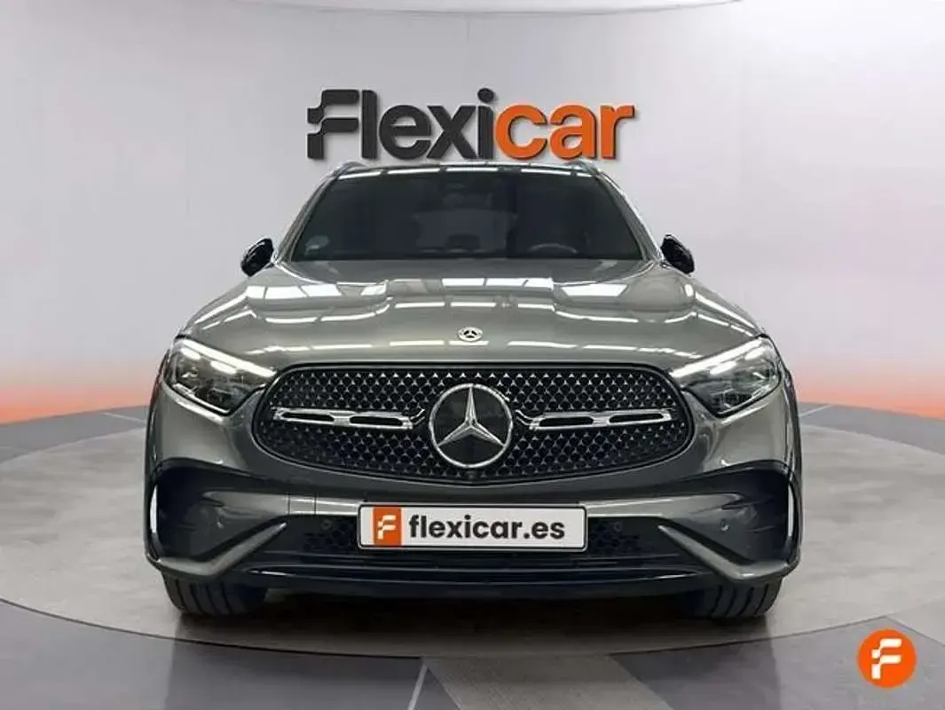 Usado Mercedes GLC350 320 CV (235 kW) 2023 Gris SUV