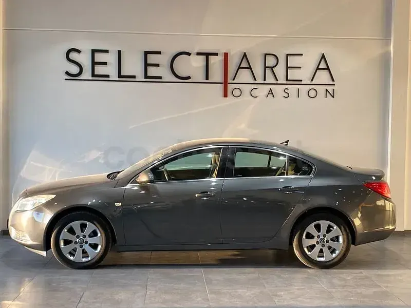 Usado Opel Insignia Edition 130 CV (95 kW) 2009 Gris / plata Berlina