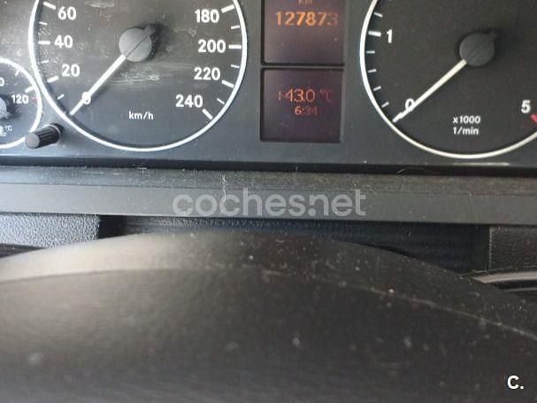 Usado Mercedes A180 Exclusive 109 CV (80 kW) 2010 Azul Monovolumen