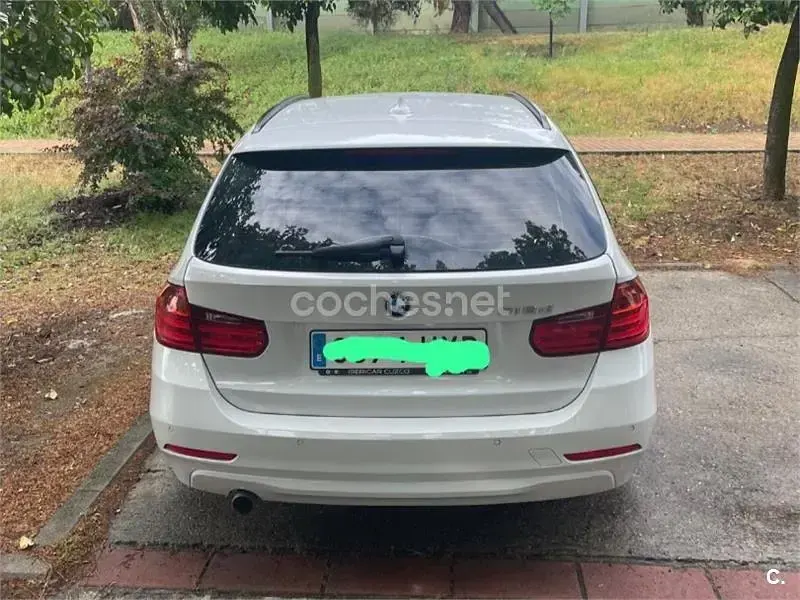 Usado BMW 318 143 CV (105 kW) 2014 Blanco Familiar