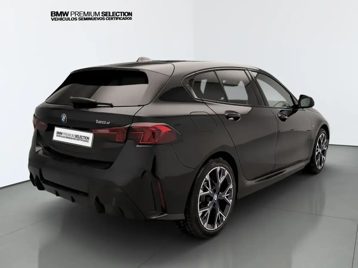 Usado BMW 120 Comfort Edition 163 CV (119 kW) 2024 Negro