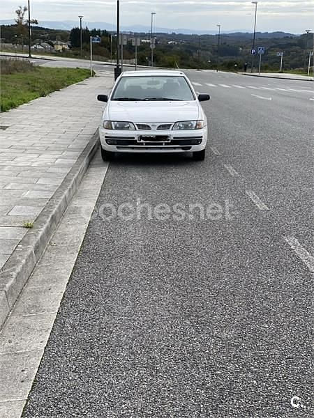 Usado Nissan Almera 75 CV (55 kW) 1995 Blanco Berlina