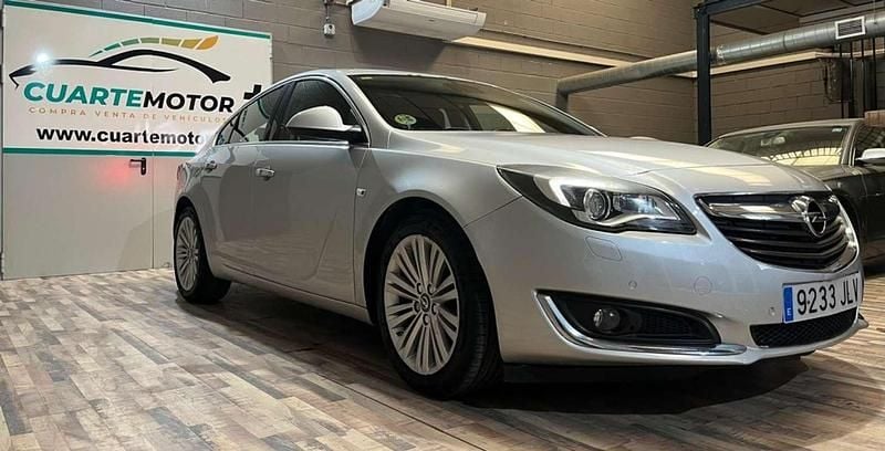 Usado Opel Insignia Selective 170 CV (125 kW) 2016 Gris Berlina