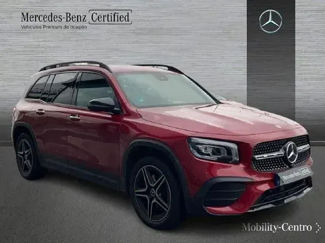 Käytetty Mercedes GLB200 AMG line 150 HP (110 kW) 2023 Punainen Katumaasturi