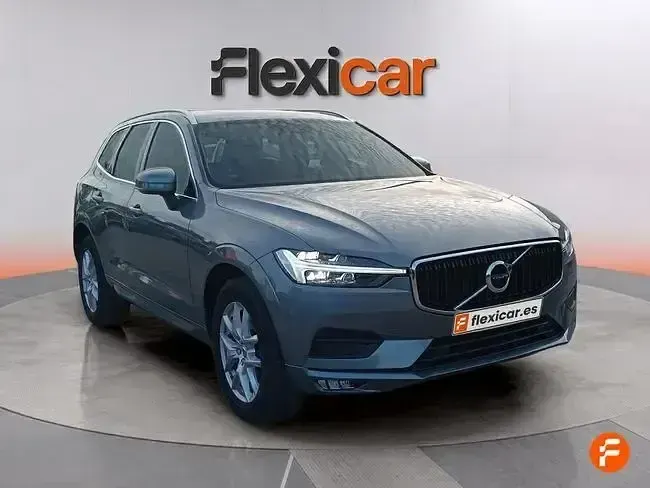 Usado Volvo XC60 Momentum 197 CV (144 kW) 2020 Gris SUV