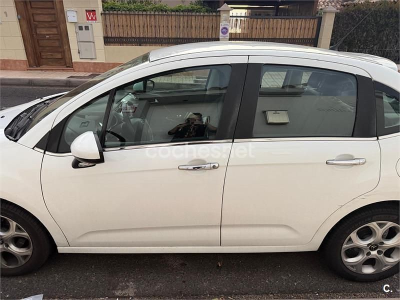Usado Citroën C3 Live 82 CV (60 kW) 2016 Blanco Berlina