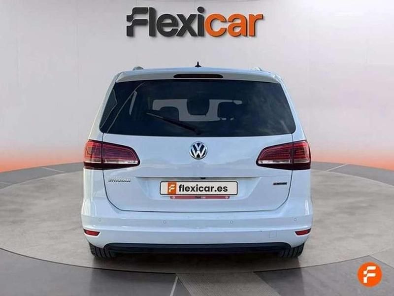 Usado VW Sharan Sport 177 CV (130 kW) 2020 Blanco Monovolumen