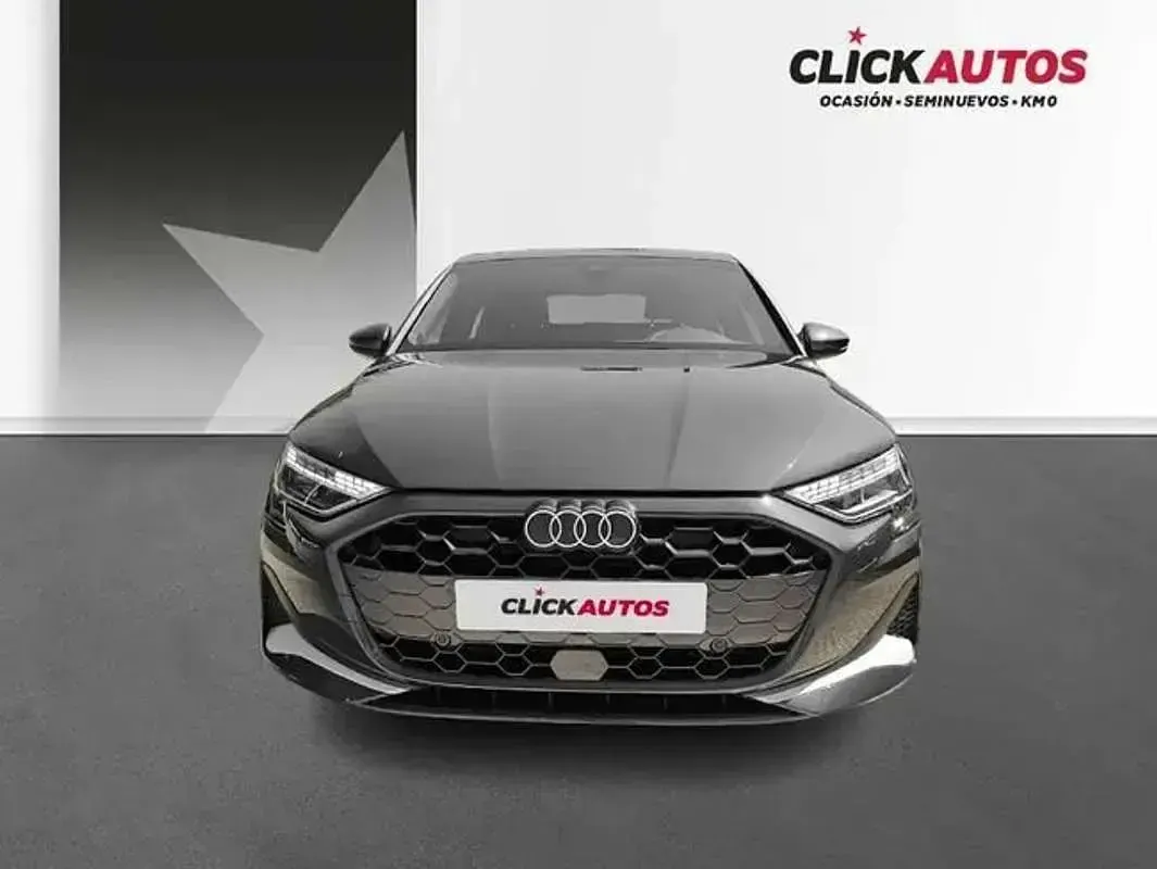Usado Audi A3 Advanced 116 CV (85 kW) 2025 Gris Berlina