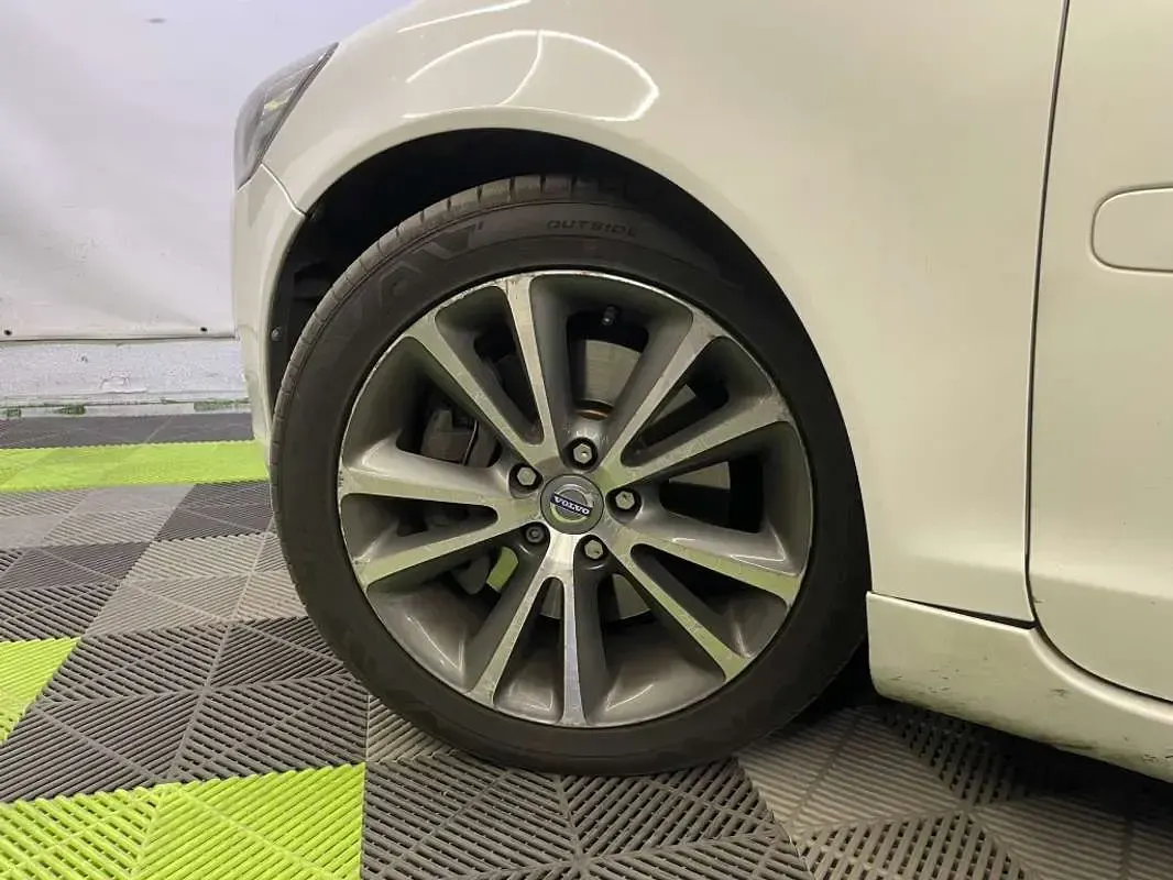 Usado Volvo C70 Momentum 177 CV (130 kW) 2011 Blanco Descapotable
