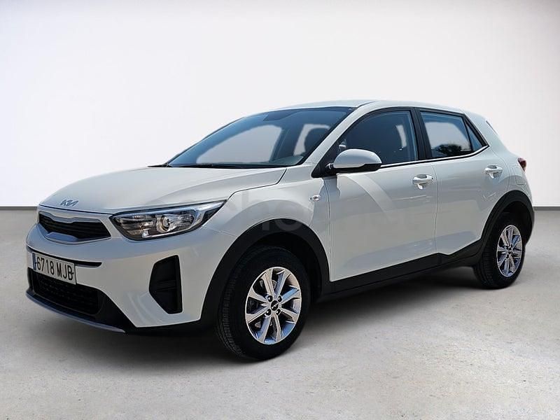 Blanco Usado 2022 Kia Stonic SUV | 15.810 € (Un poco caro) - Imagen 1/4