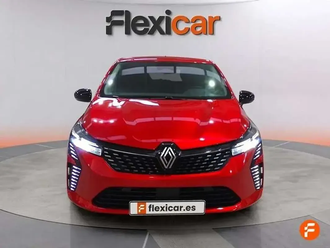Usado Renault Clio Evolution 101 CV (74 kW) 2025 Rojo Utilitario