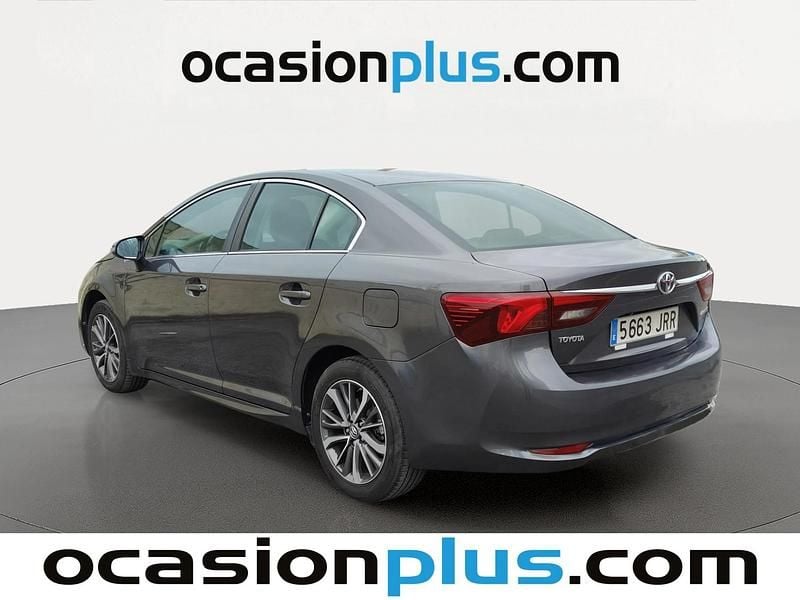 Käytetty Toyota Avensis Advance 147 HP (108 kW) 2016 Harmaa Sedan