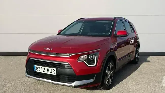 Usado Kia e-Niro 134 kW (183 CV) 2023 Rojo SUV
