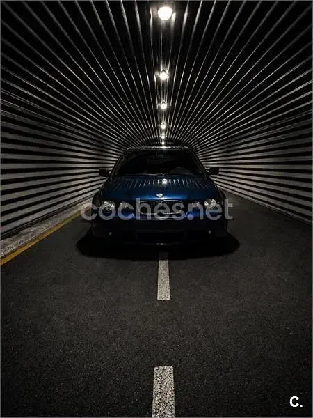 Usado BMW 318 M Sport 143 CV (105 kW) 2004 Azul Berlina