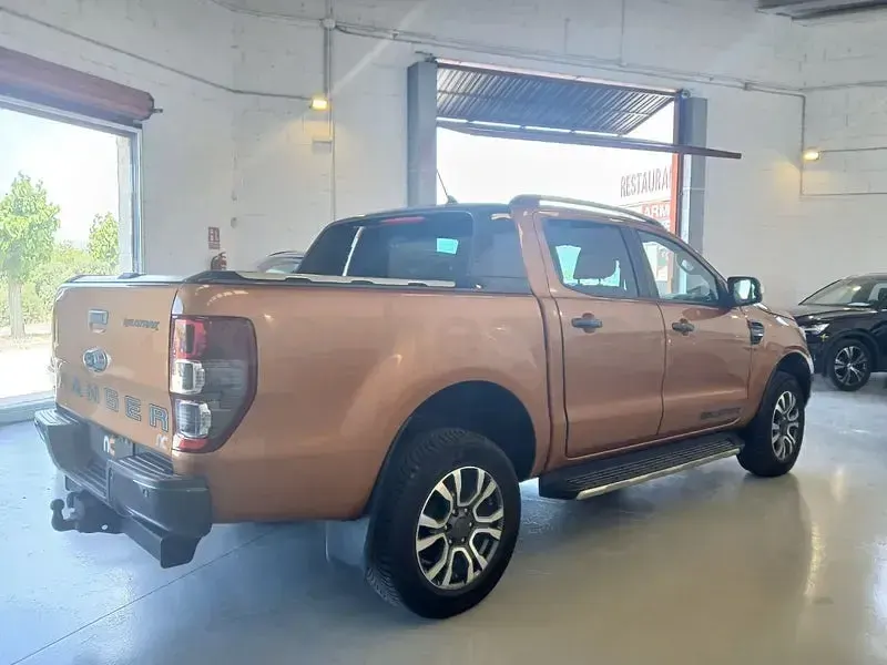 Usado Ford Ranger Wildtrack 213 CV (156 kW) 2019 Naranja Pickup/Camioneta