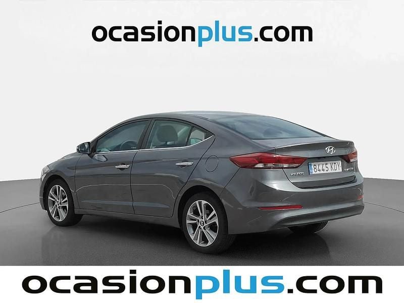 Usado Hyundai Elantra 128 CV (94 kW) 2017 Gris Berlina