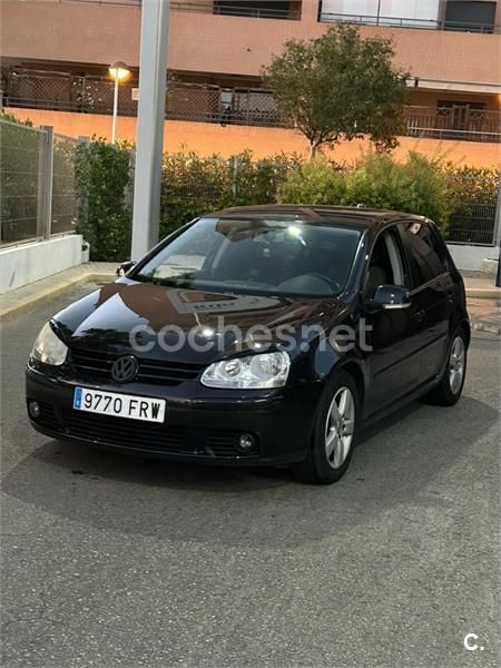 Negro Usado 2007 VW Golf V Trendline Berlina | 4000 € (Super precio) - Imagen 1/4