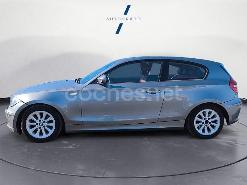 Usado BMW 120 Comfort Edition 177 CV (130 kW) 2011 Gris / plata Utilitario