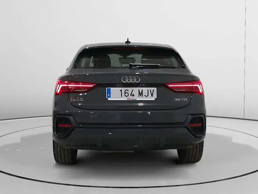 Usado Audi Q3 Sportback Advanced 150 CV (110 kW) 2023 Gris SUV