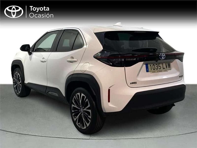 Usado Toyota Yaris Cross Style 116 CV (85 kW) 2022 Blanco SUV