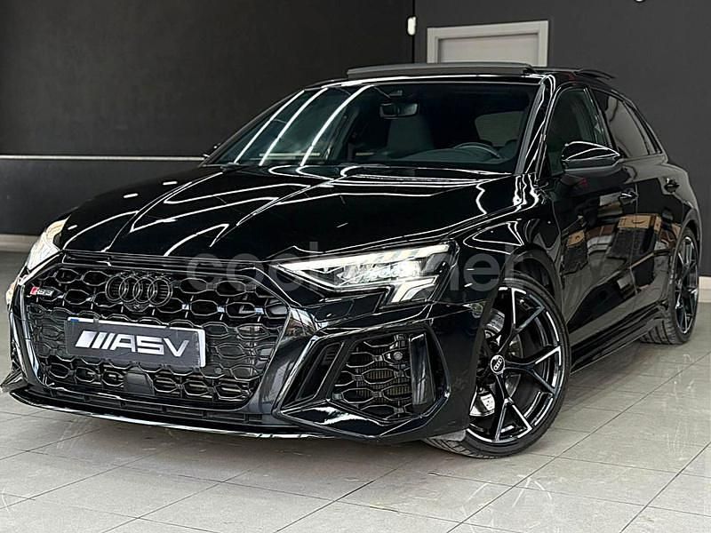 Usado Audi RS3 400 CV (294 kW) 2024 Negro Berlina