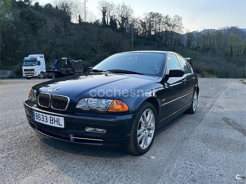 Usado BMW 330 231 CV (169 kW) 2001 Azul Berlina