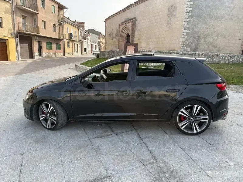Usado Seat Leon CUPRA 280 CV (205 kW) 2015 Negro Berlina