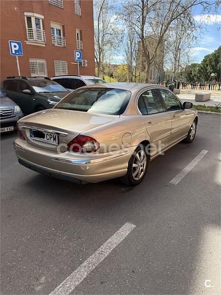Usado Jaguar X-type Executive 130 CV (95 kW) 2003 Beige Berlina