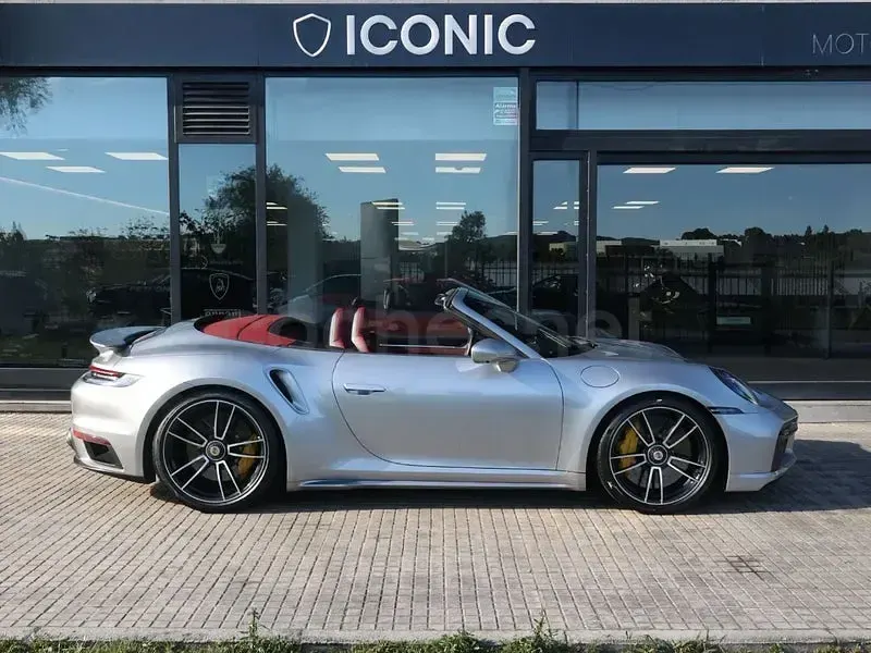 Usado Porsche 911 Turbo S Cabriolet 650 CV (478 kW) 2020 Gris / plata Descapotable