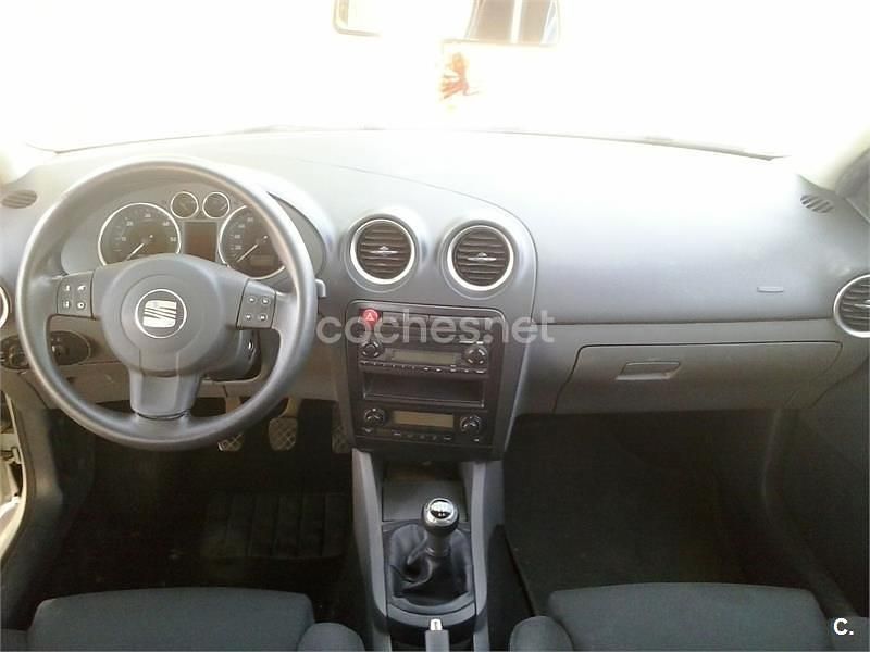 Usado Seat Ibiza 100 CV (73 kW) 2009 Blanco Berlina