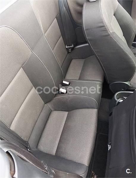 Usado Peugeot 207 CC 120 CV (88 kW) 2008 Negro Descapotable