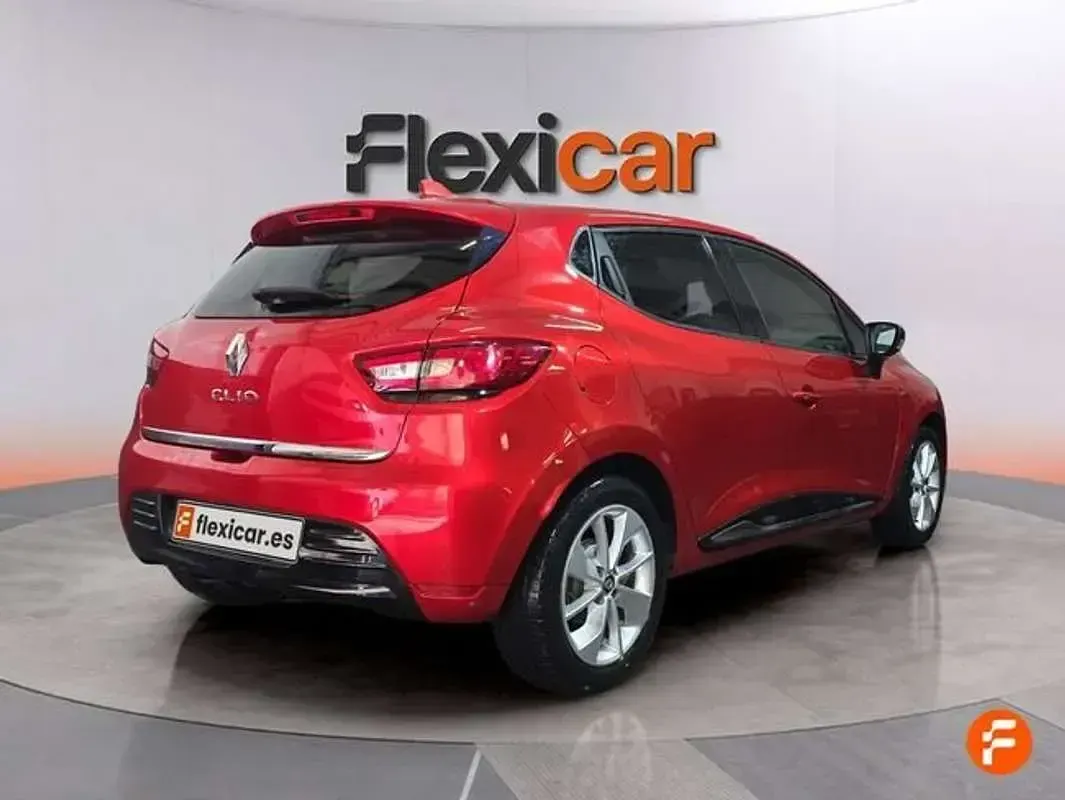 Usado Renault Clio LIMITED 90 CV (66 kW) 2018 Rojo Utilitario