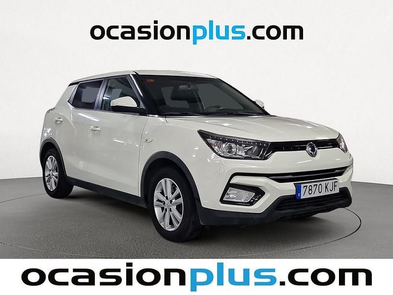 Usado Ssangyong (KGM) Tivoli 115 CV (84 kW) 2018 Blanco SUV