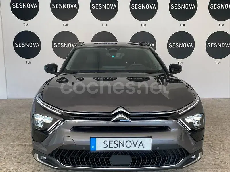 Usado Citroën C5 X Shine 225 CV (165 kW) 2022 Gris / plata Familiar