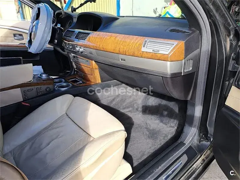 Usado BMW 745 330 CV (242 kW) 2007 Negro Berlina