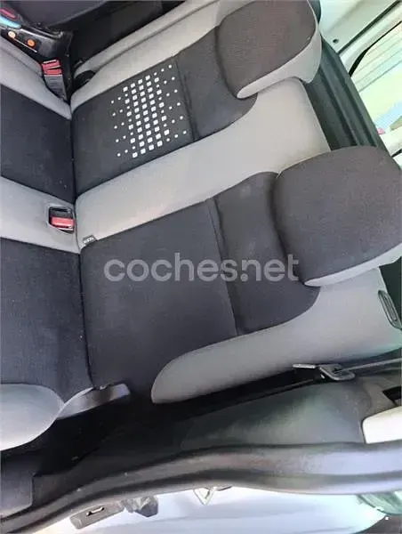Usado Citroën Berlingo Live 100 CV (73 kW) 2016 Blanco Monovolumen