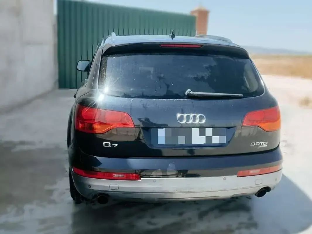 Usado Audi Q7 232 CV (170 kW) 2006 Negro SUV