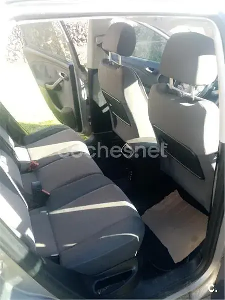 Usado Seat Altea Style 105 CV (77 kW) 2010 Beige Monovolumen