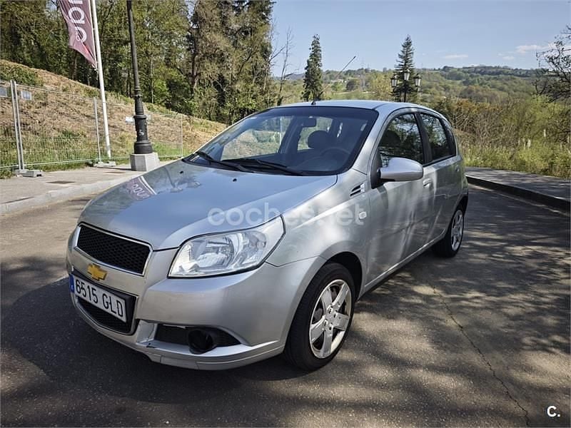 Usado Chevrolet Aveo LS 84 CV (61 kW) 2009 Gris / plata Berlina